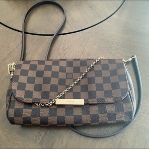 Crossbody purse